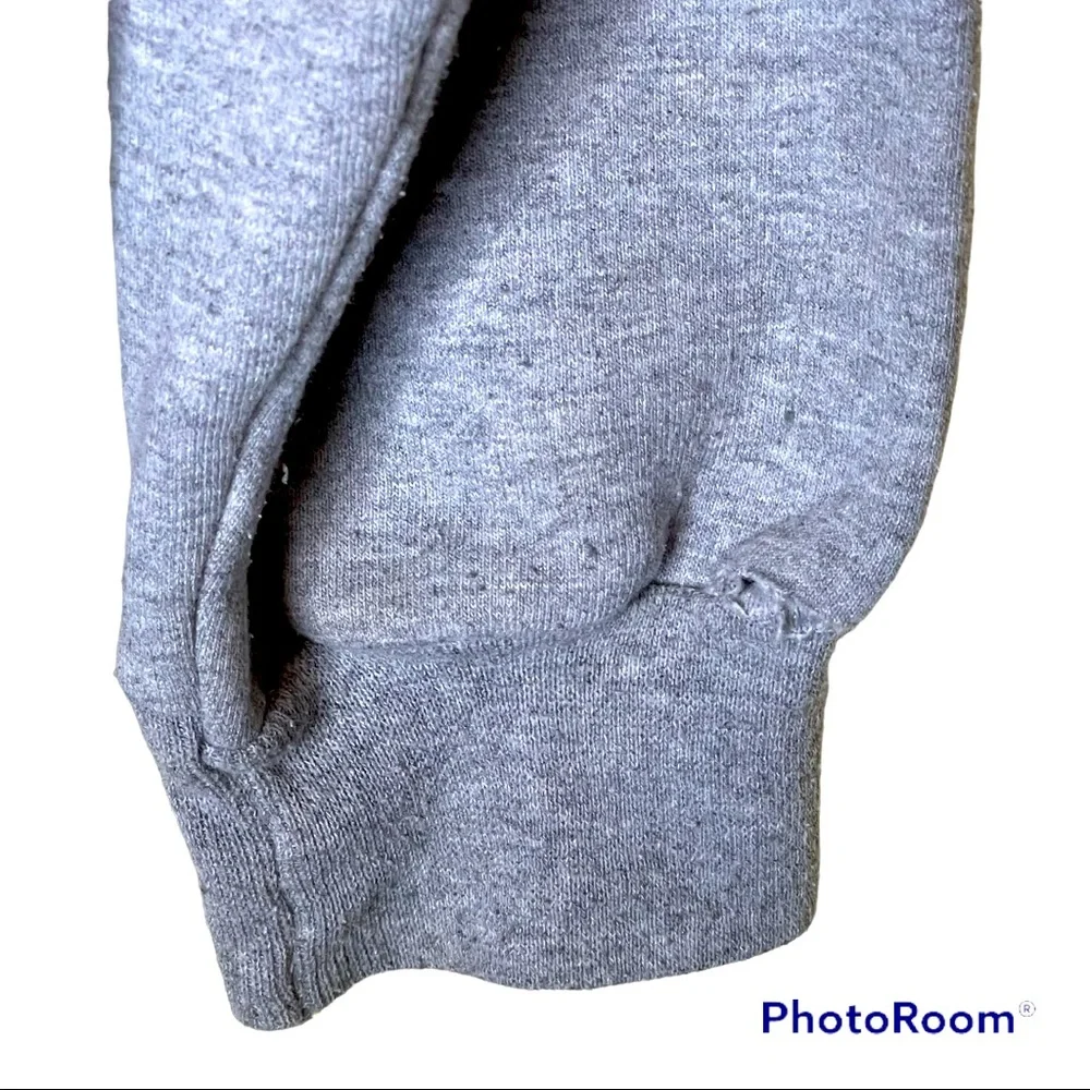 Breezy Excursion Men’s Grey Masters Crewneck Sweatshirt Size Large - Picture 7 of 7